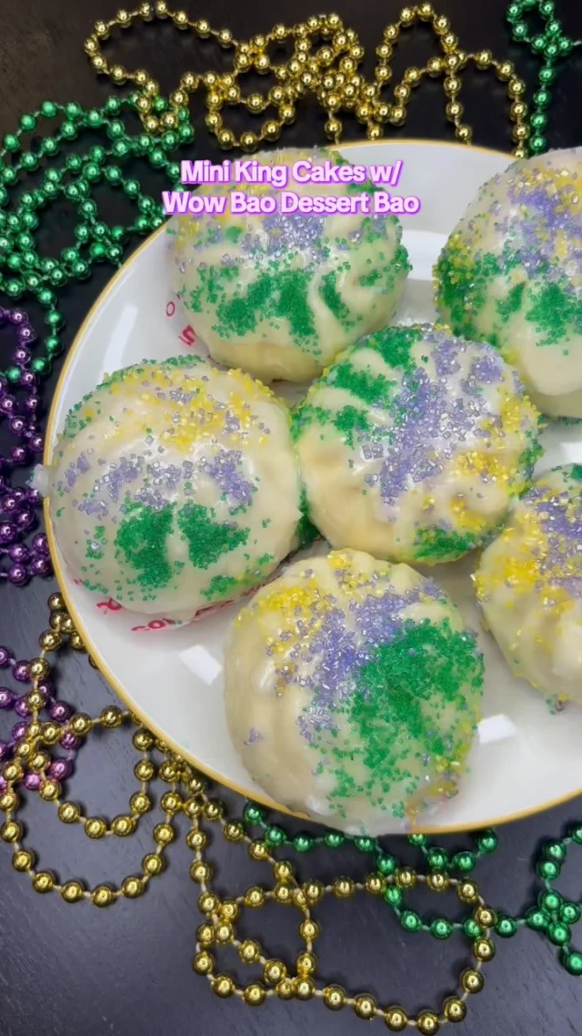 Mini King Cakes made from Wow Bao? Now that’s a Mardi Gras twist! (and yes, every cake gets a baby!) 💜💛💚👑

#wowbao #bao #dessertbao #mardigras #mardigras2025 #minikingcake #kingcake