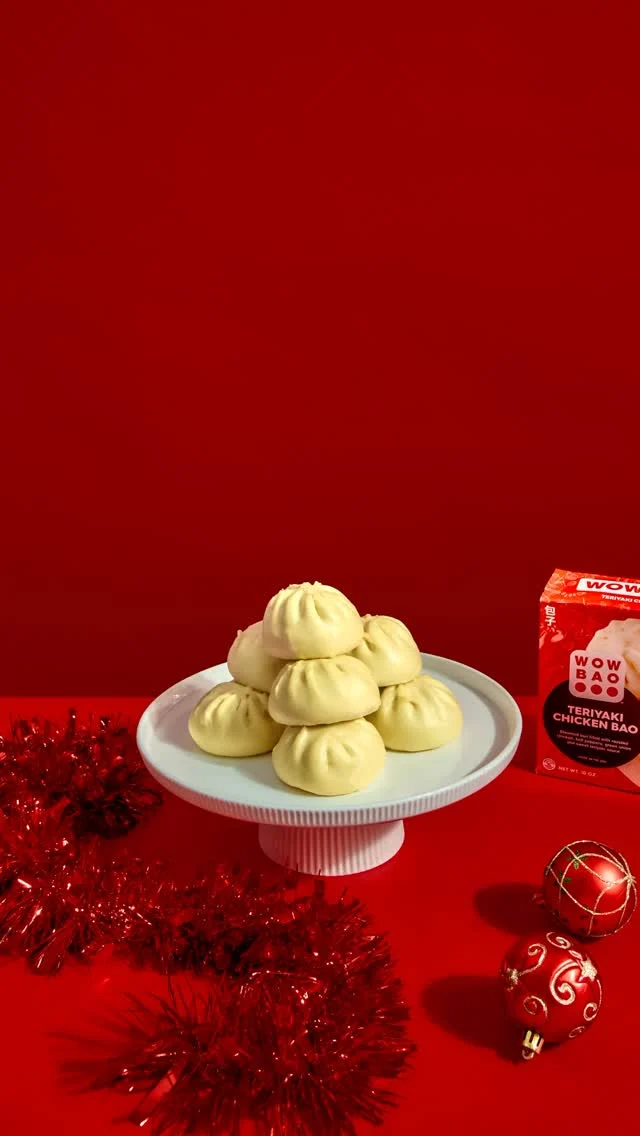 Turns out Santa’s a bao guy. 🥟🎄