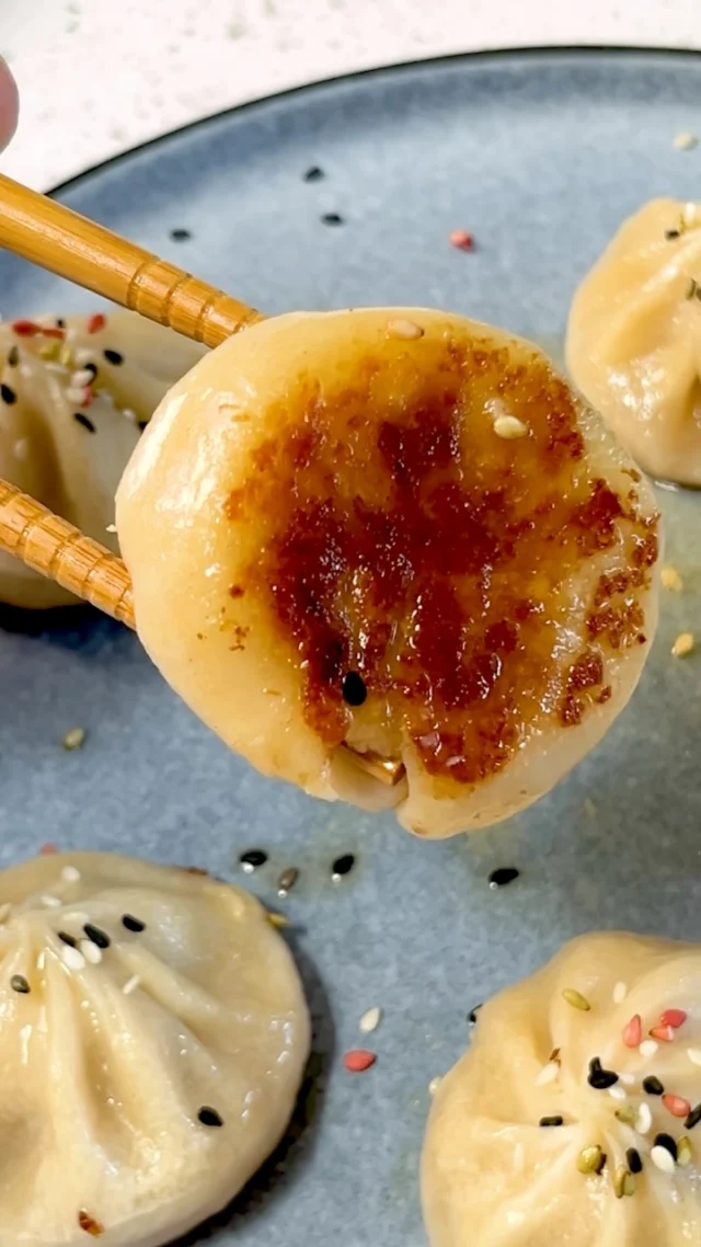 No reservations needed. Just a pan, a splash of water, and soup dumplings that understood the assignment. 🥟

Pan-sear your Wow Bao Soup Dumplings by adding a little oil, steaming with water, and letting the bottoms crisp up until golden. Finish with sesame seeds and dipping sauce for a very easy, very delicious upgrade.