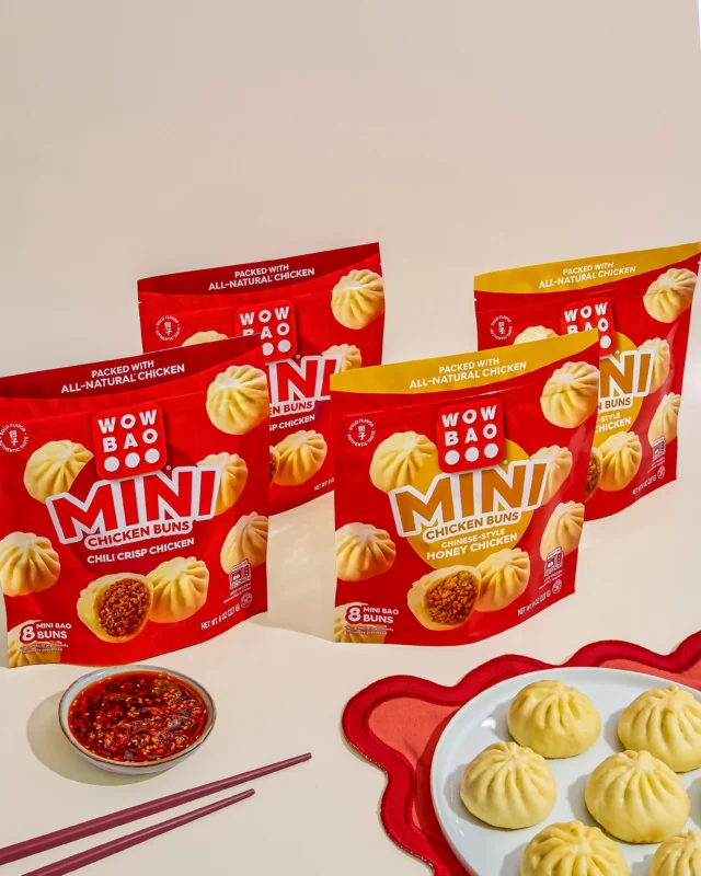 Pick your bag 👀 Chinese-Style Honey Chicken or Chili Crisp Chicken?

#wowbao #baobuns #easydinnerideas #quicklunch #frozenmeals